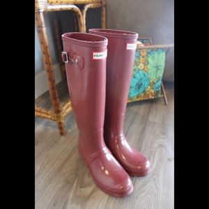 Hunter Women’s Original Tall Rain Boot - W8